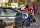 CARRO NO POSTE copiar