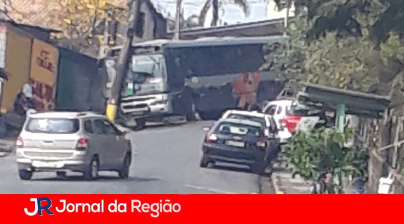 Ônibus 