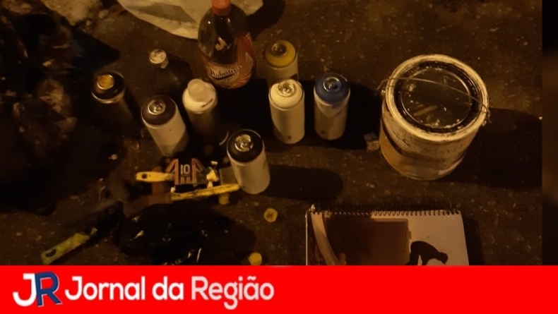 43846242 9D31 41DE 8454 364327EC2B8B