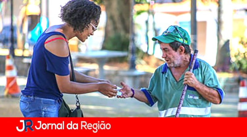 alcool gel em louveira copiar