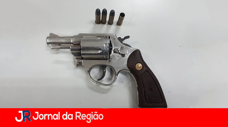 arma apreendida PM copiar