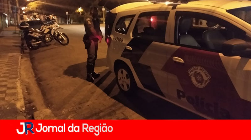viatura pm noite copiar