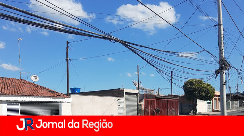 fiação solta rua Itaipu copiar