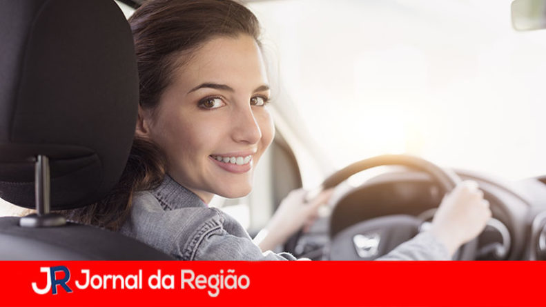 MULHER MOTORISTA copiar