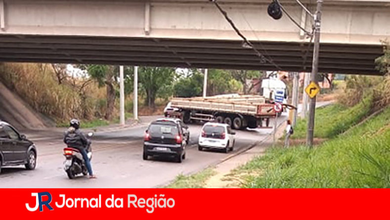 carreta travada bandeirantes copiar