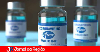 Comissão Européia substitui a AstraZeneca pela vacina da Pfizer Comissão Européia substitui a AstraZeneca pela vacina da Pfizer