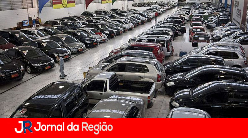 Compra e venda de carros usados poderão ser feitas pelo ‘CNH do Brasil’, diz ministro