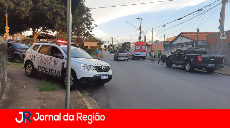 acidente carro e moto pm copiar