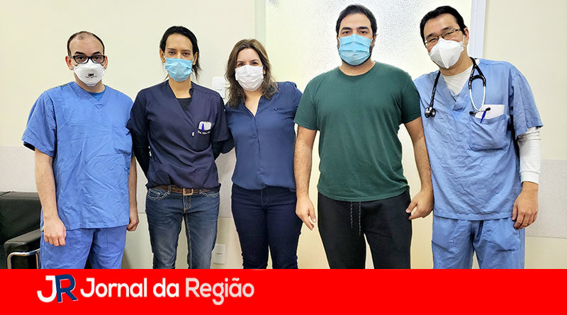 Equipe medica conduz atendimentos por covid 19 no HSV 2555