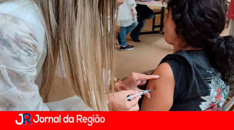 Vacinação em Louveira. (Foto: Divulgação)