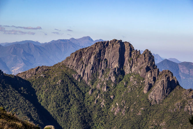 Pico do Itaguaré. (Foto: Guilherme Penteado)