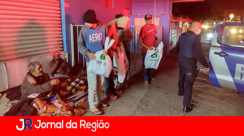 Doação cobertores em Campo Limpo Paulista. (Foto: Divulgação)