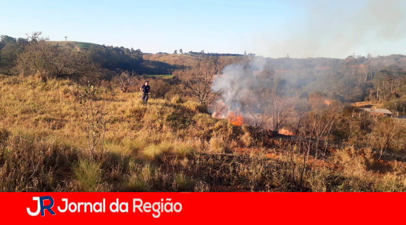 Queimada em Campo Limpo Paulista. (Foto: Divulgação)