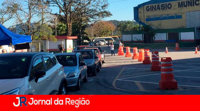 Drive-thru da vacina em Campo Limpo Paulista. (Foto: Divulgação)