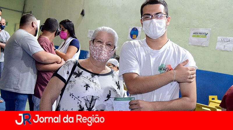 Vacinação em Várzea Paulista. (Foto: Divulgação)