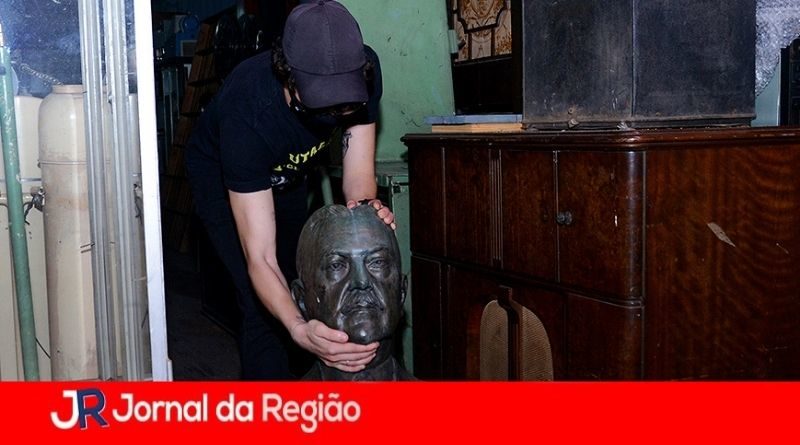Complexo Fepasa busto
