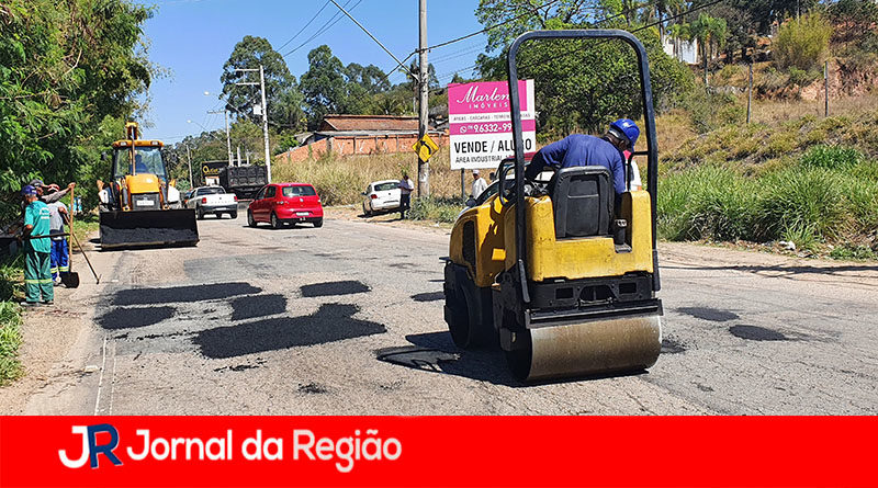 Tapa buracos na marginal 21 1 copia