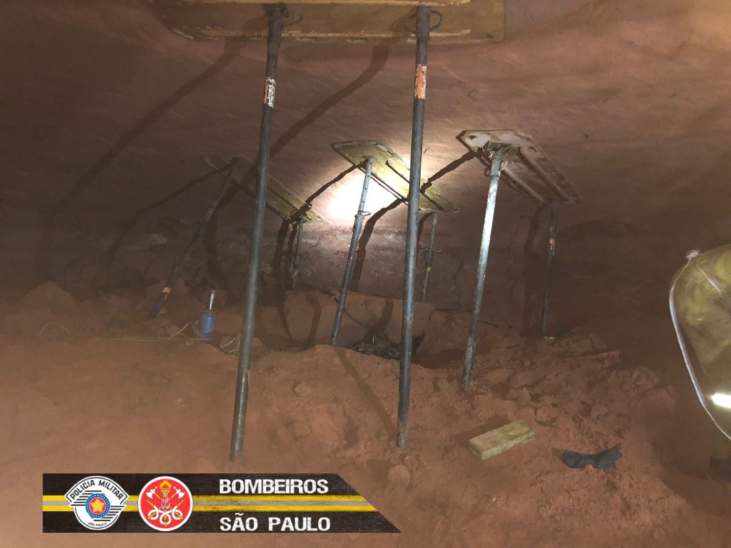 ESCORAS DOS BOMBIEROS