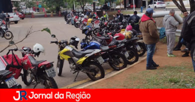Entregadores de aplicativos fazem manifestação nesta terça-feira (01)