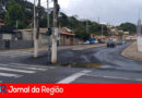 POSTES NO CRUZAMENTO DE AVENIDA