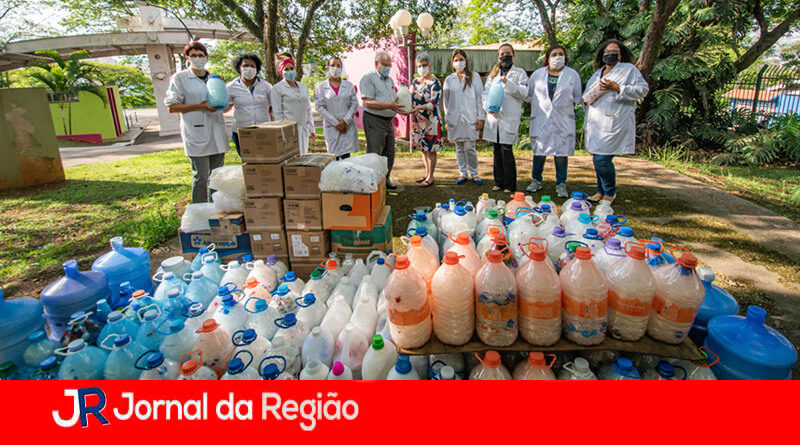 Doação de tampinhas. (Foto: Divulgação)