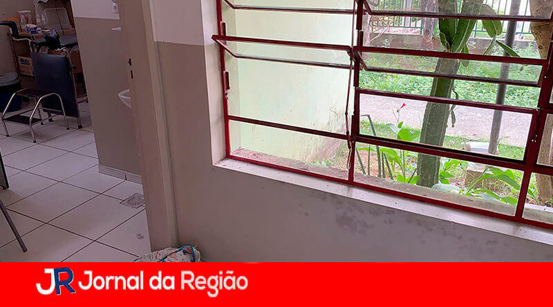 Vandalismo na UBS Marajó. (Foto: Divulgação)