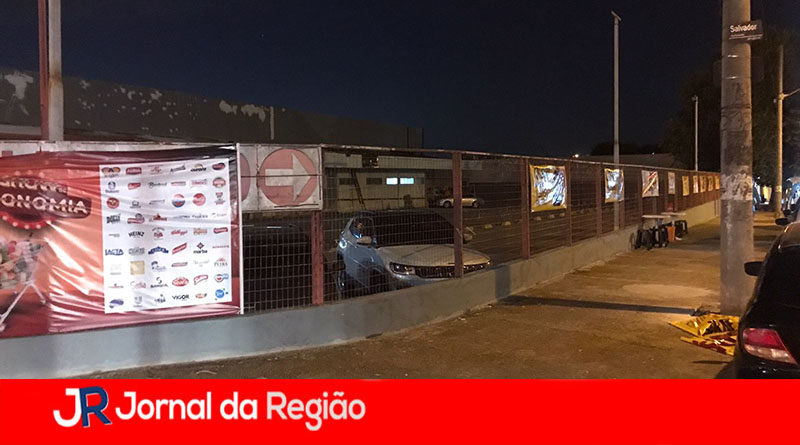 RUSSI FECHADO copia