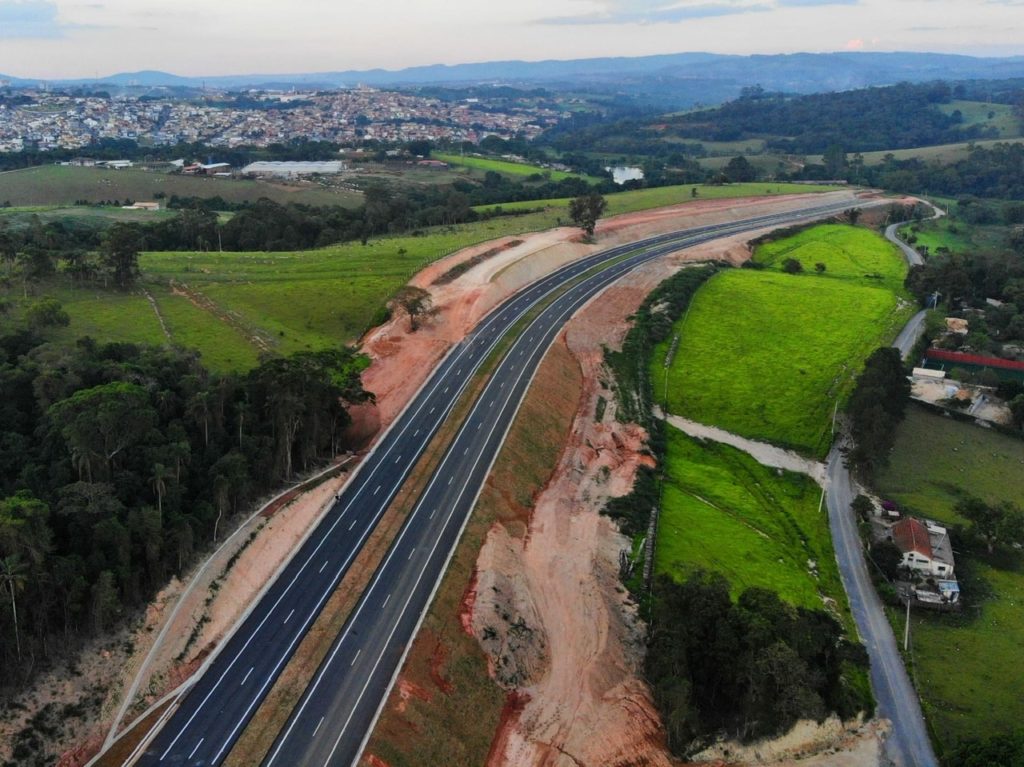 4294CE8E F4AF 499C A9DB BAF56881FDA2