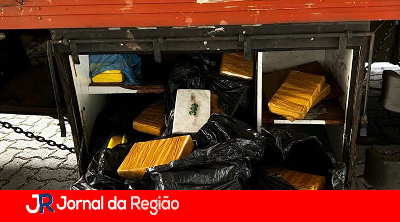 CARG DE DROGAS EM CAMINHAO copia