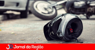 Motorista de Itatiba segue GPS em Jundiaí e provoca acidente com moto