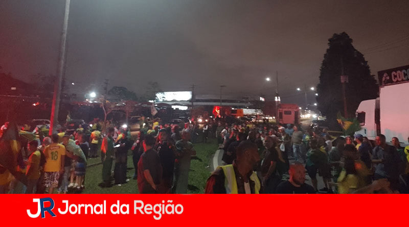 ANHANGUERA INTERDITADA NOITE JUNDIAI KM 53 copiar