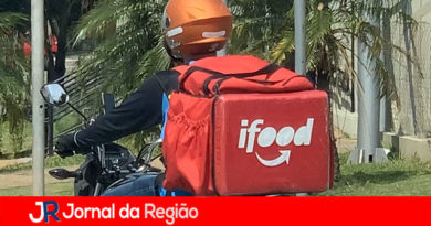 Motoboys fazem breque dos apps e acusam Keeta e 99Food de pagar bônus para esvaziar protesto