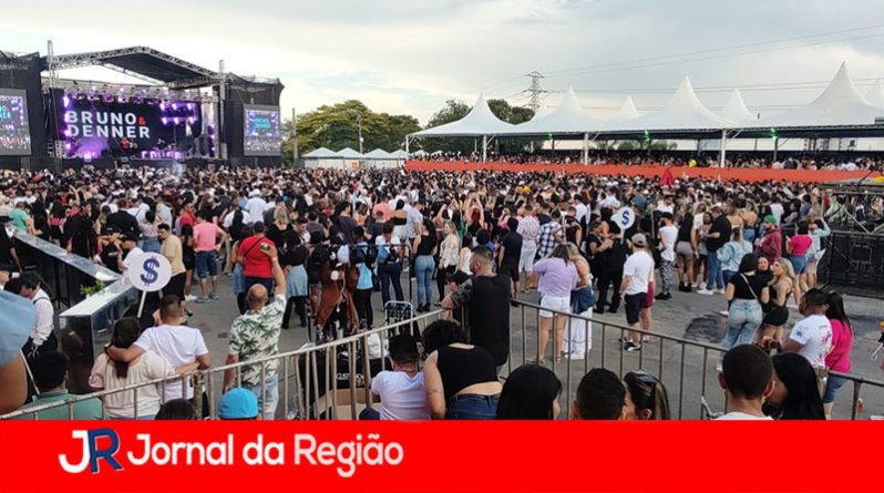 SHOW GUSTTAVO LIMA copiar