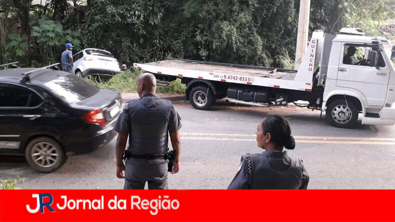 batida carros avenida jose mezalira copiar
