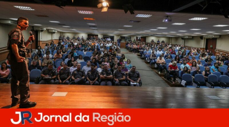escolas reuniao seguranca