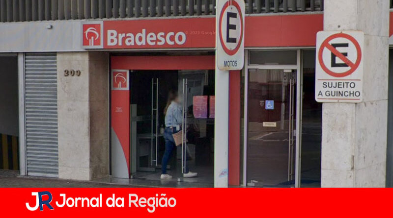 Homem cai em golpe dentro de agência do Bradesco