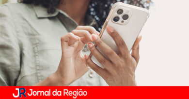 mulher celular copiar