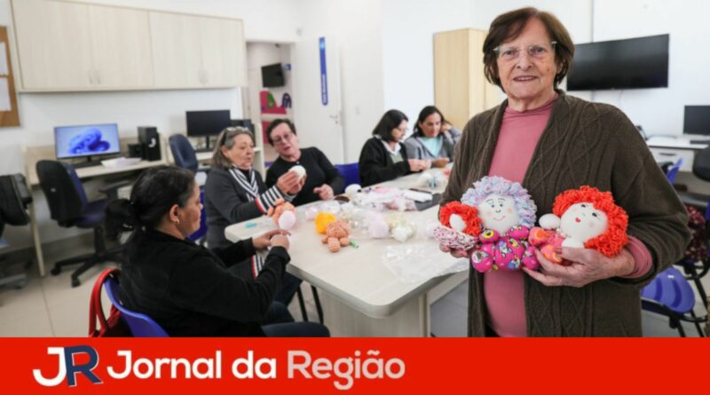confeccao de bonecas