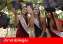 festa da uva 2023 corte da uva 1 princesa daniele daros fernandes rainha lorena lorena claro do nascimento 2 princesa caroliny dias bueno fm 102 copiar