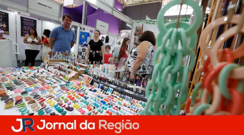 JR Novo 16