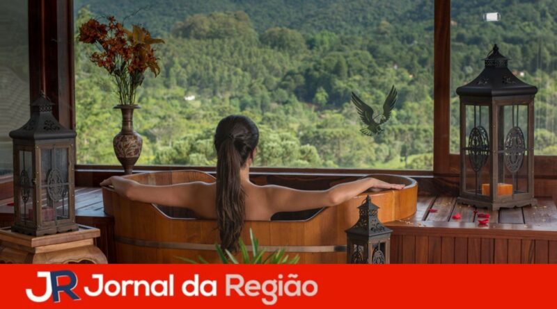 mirante da colyna samadhi spa com vista para as montanhas