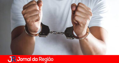 Homem é preso por agredir a própria mãe em Várzea Paulista