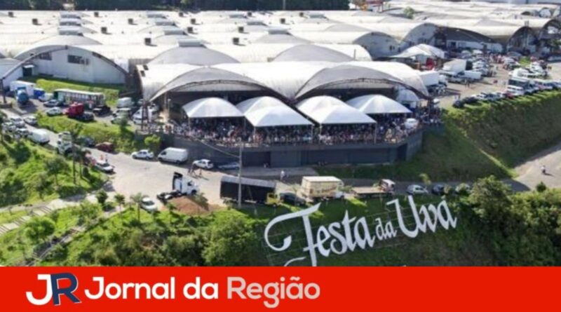 433865 1095004 pavilhAGBPo da festa nacional da uva em caxias do sul rs