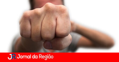 Marido dá três socos na mulher, após discussão sobre dívidas com o aluguel