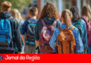 ESCOLA EDUCACAO ALUNO CRIANCA copiar