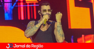 Gusttavo Lima é condenado a pagar R$ 149 mil a dono de celular