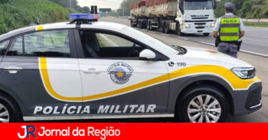 Colisão entre Kadett, Celta e carreta deixa dois mortos na Zambotto