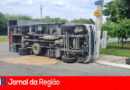 CAMINHAO TOMBADO FERROVIARIOS copiar