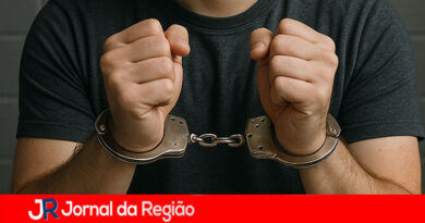 Funcionário do IML de Santos é preso após fazer PIX de R$ 7 mil com celular de morto