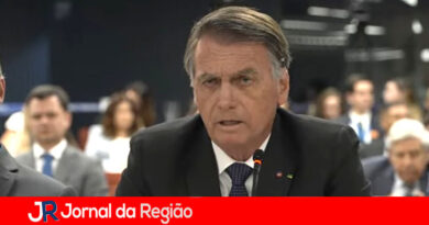 Fux pede acesso a processo de Bolsonaro para analisar supostas irregularidades em atos de Moraes
